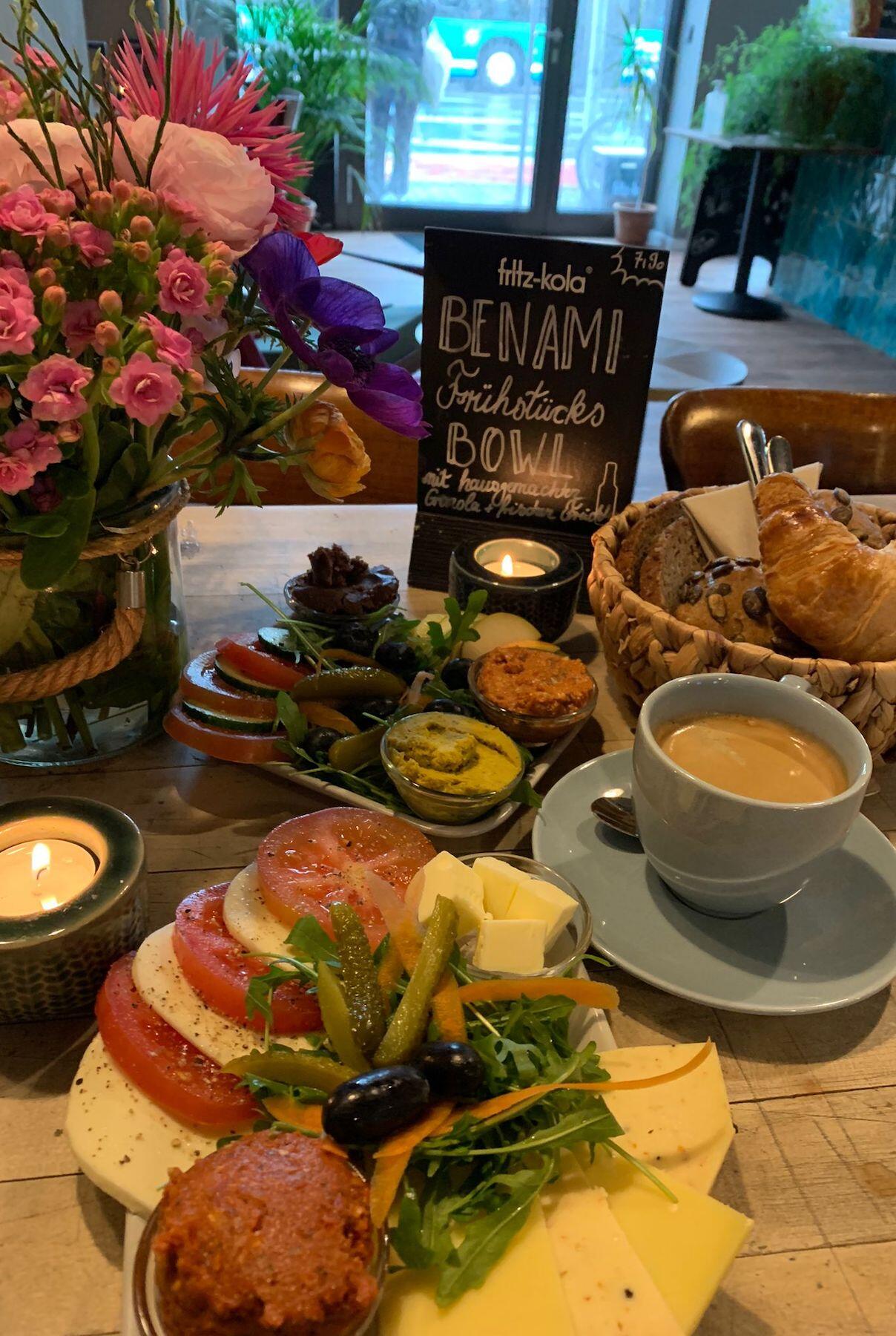 Frühstück im BENAMI Münster