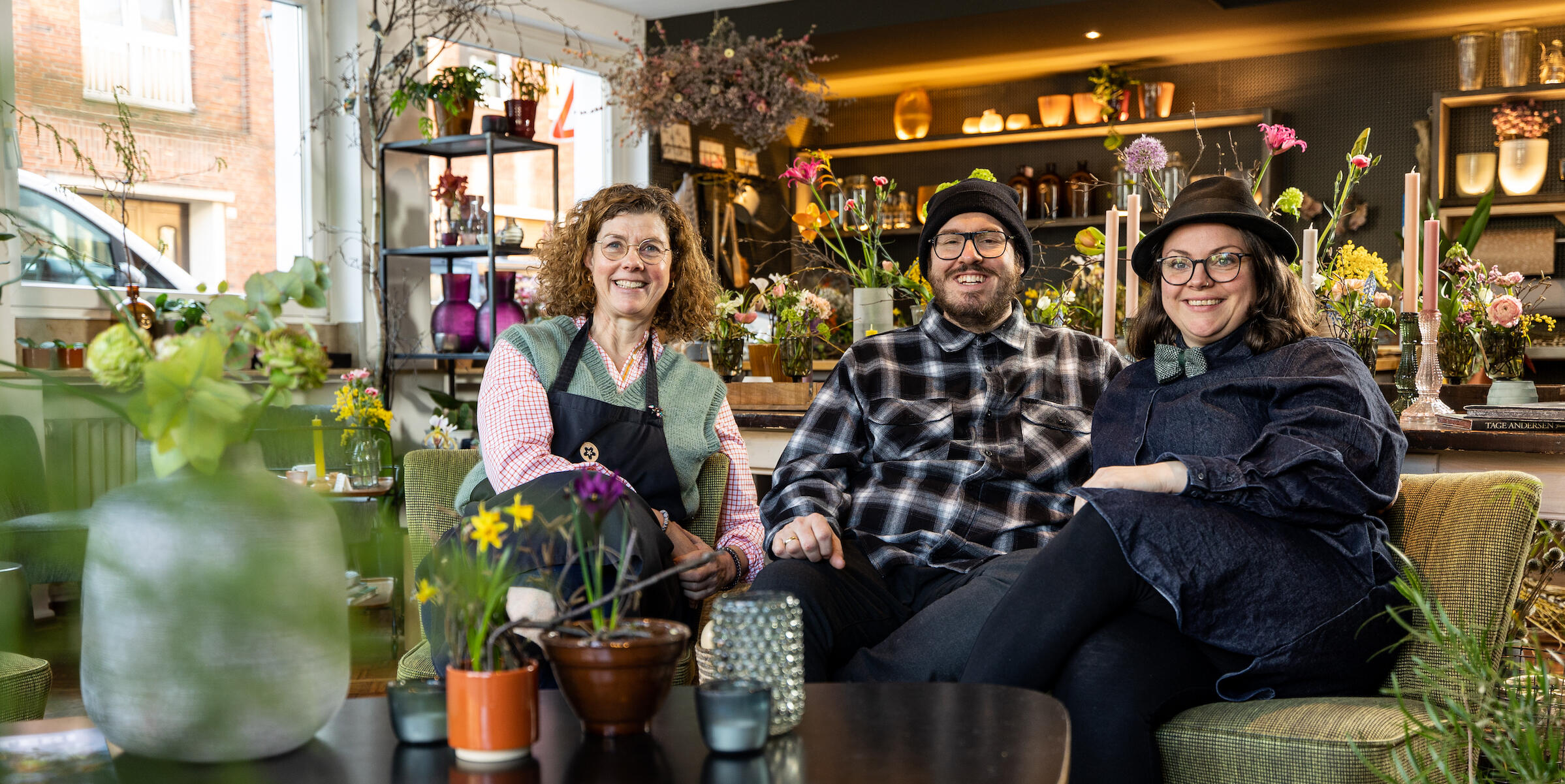 Marie und Nicklas Rausch mit Elke Markwort im Rotkehlchen