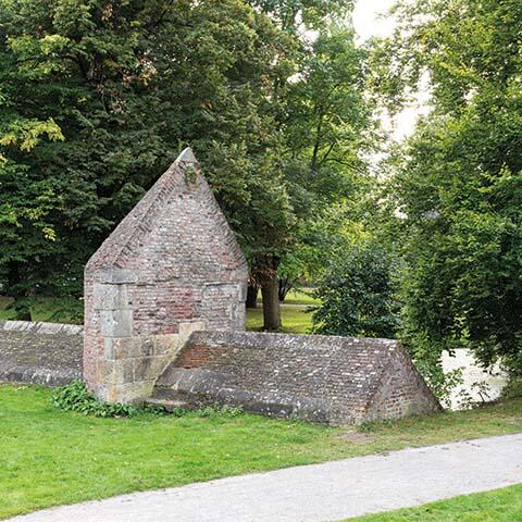 Von der Marievengasse blickt man auf   den Heeremannschen Hof in der Königsstraße 47.