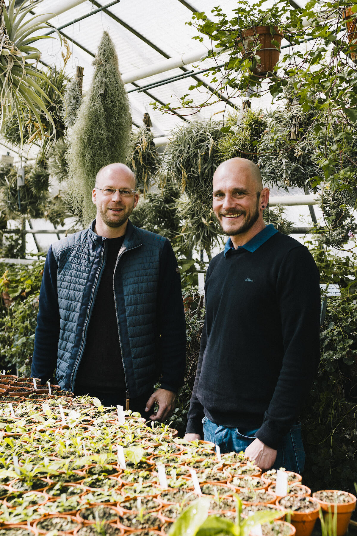 Gartendirektor Prof. Dr. Kai Müller (links) und Kustos und Technischer Leiter Dr. Dennise Stefan Bauer.