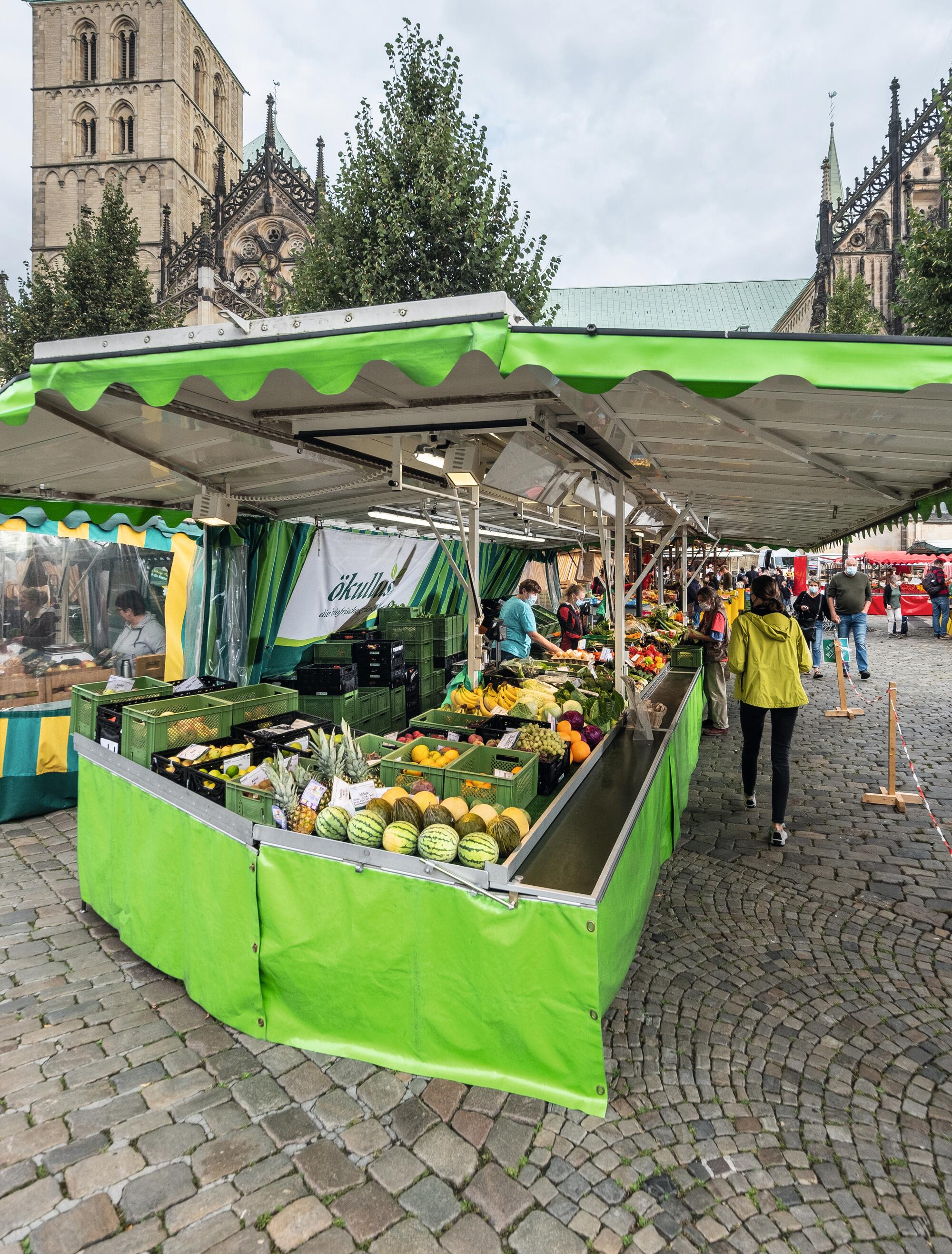 Ökullus Stand Wochenmarkt