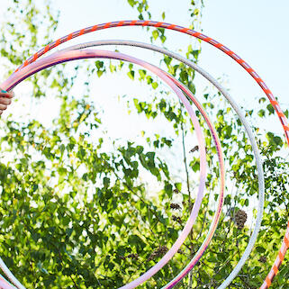 Bunte Hula Hoop Reifen 